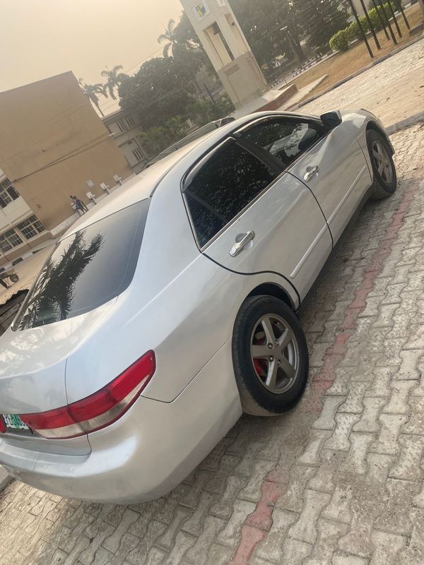 Thumbnail 4 of 2005 Honda Accord LE